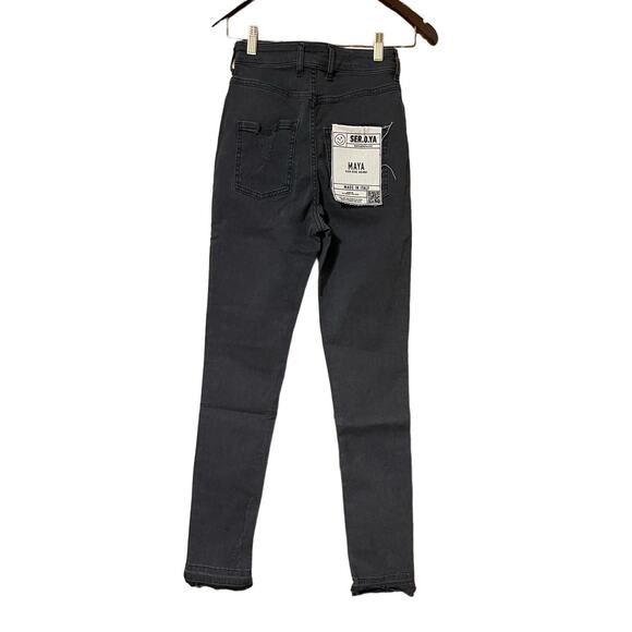 Ser.O.Ya Maya High Rise Distressed Stretch Skinny Jeans in Ash Size 26 NWT - Picture 3 of 11